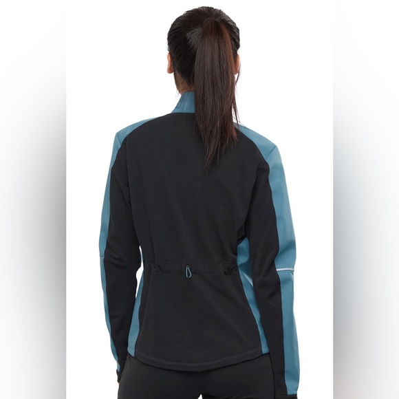 Salomon
AGILE SOFTSHELL JACKET - WOMEN'S Medium - Picture 5 of 15